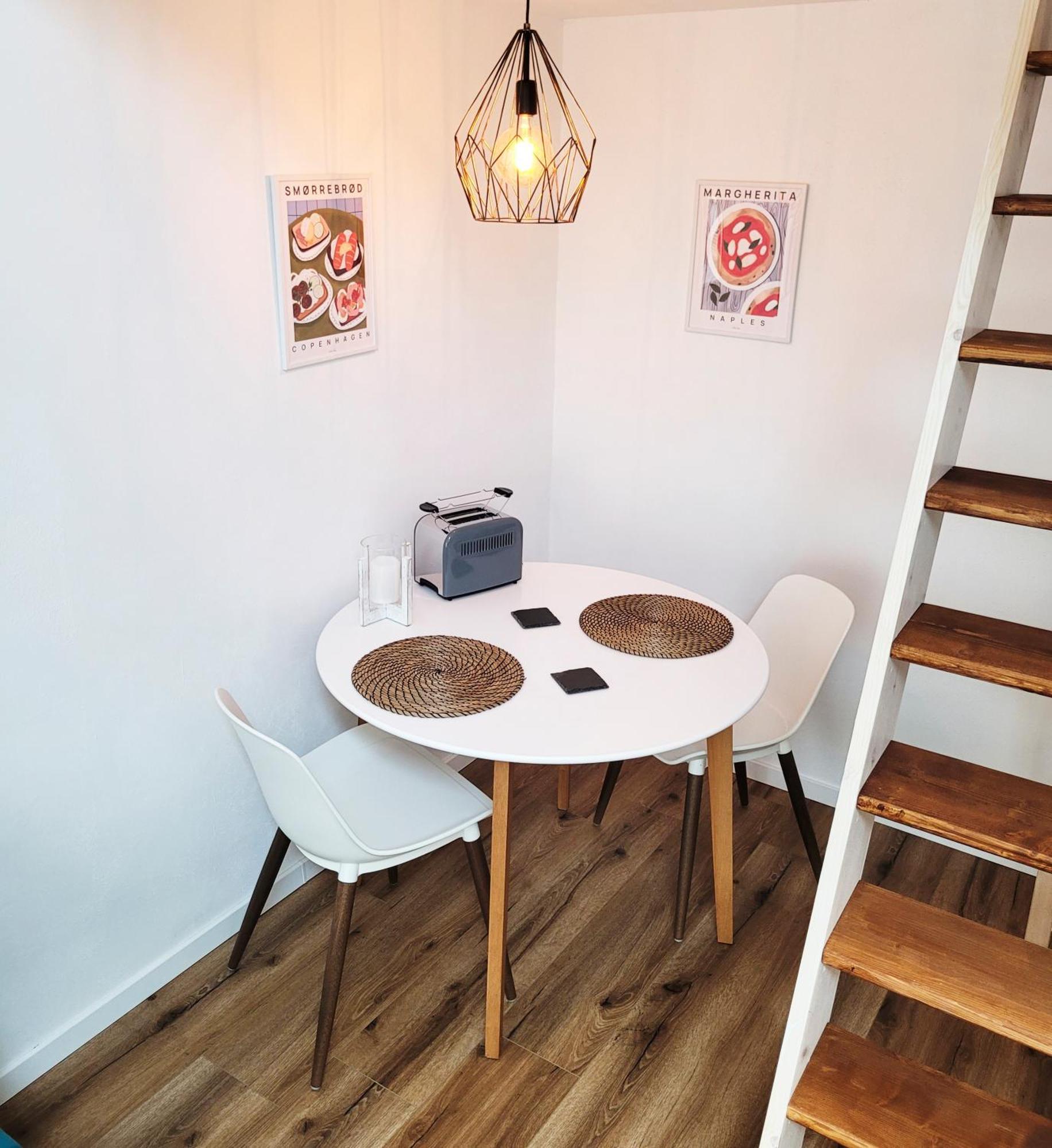 Modernes 1-Zimmer-Apartment Mit Galerie-Schlafkoje Im Skandinavischen Stil Ostenfeld  المظهر الخارجي الصورة